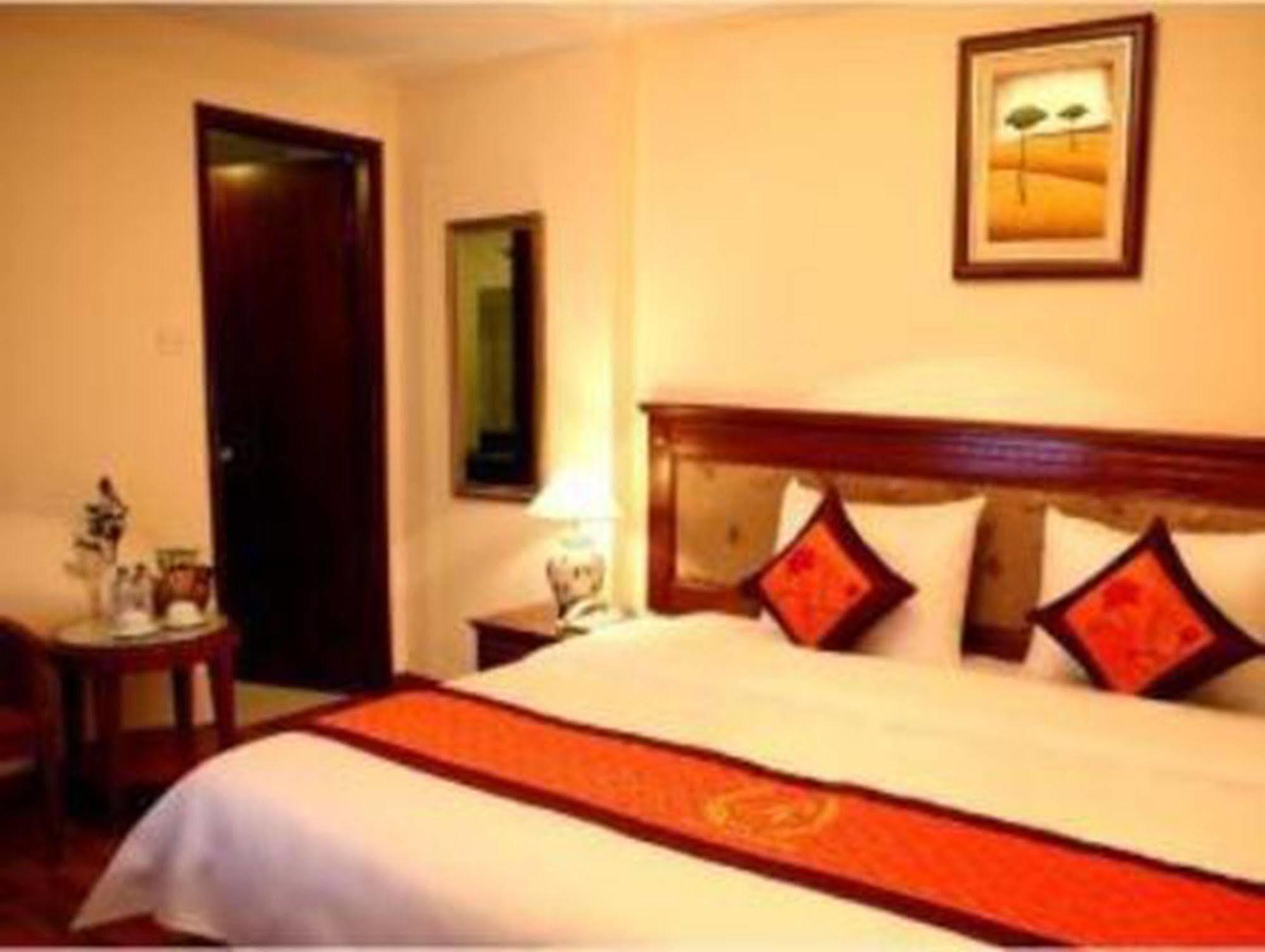 A25 Hotel - 12 Liên Trì Hanoï Extérieur photo